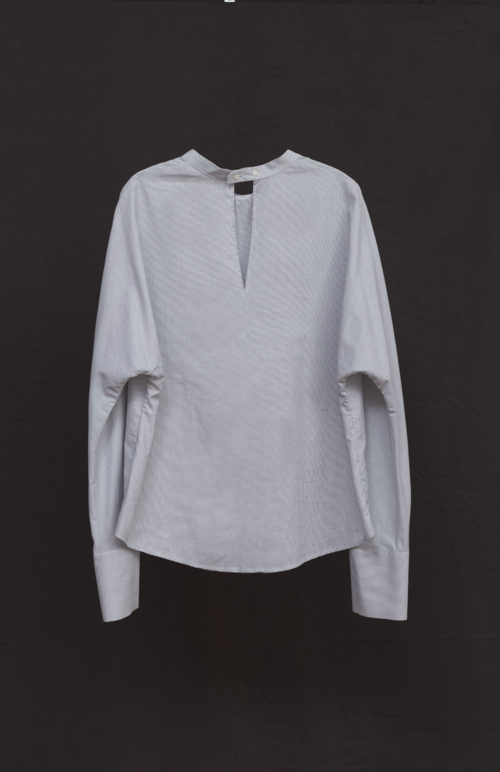 paula-immich-Bluse aus italienischem Hemdenstoff mit Stehkragen und Rüschen