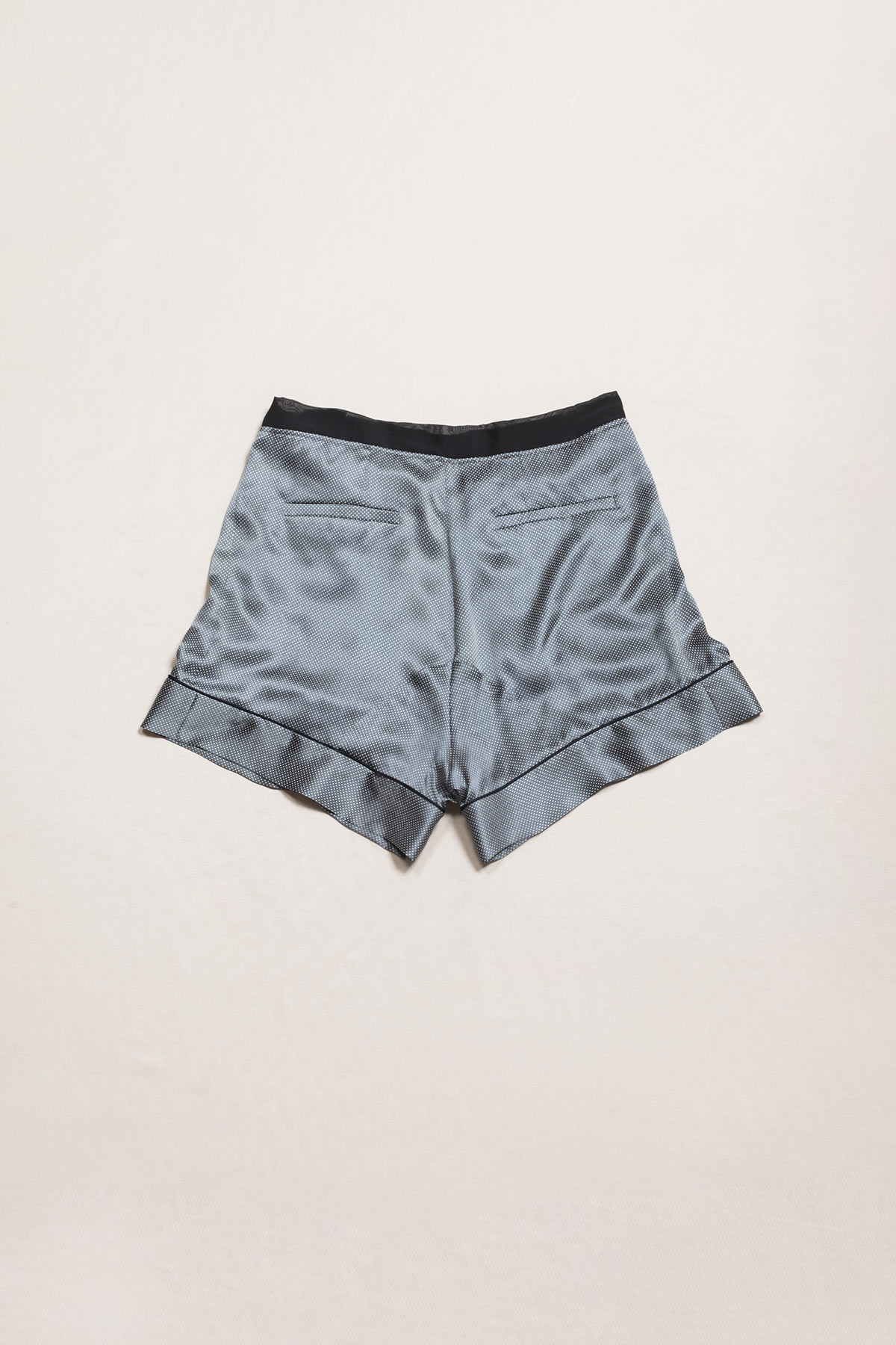 paula-immich-shorts-zum-wickeln-aus-100%-seidensatin